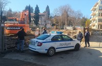 Работник загина след срутване на подпорна стена в Стара Загора