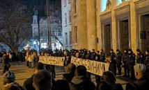 Русенци блокираха района на Съдебната палата с вик за оставка и затвор