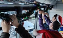 Коледен дух завладя градския транспорт в Русе