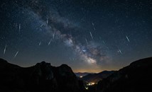 Небето над България ще сияе с дъжд от падащи звезди тази нощ