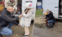 Малки шампиони с големи сърца зарадваха възрастни хора в Русе