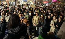 Протестиращи пробиха полицейския кордон във Велико Търново