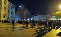 Русенци: Аман от свинщини! Долу Пеевски!