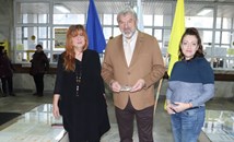 Изкупиха за час стартовите пакети с евромонети в Централна поща - Русе