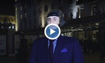 Роботът Робърт впечатли протестиращите в София