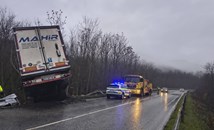 Турски ТИР катастрофира на Хаинбоаз