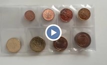 Спекуланти продават пакети с евромонети на двойна цена