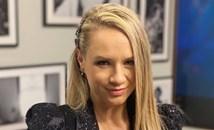 Лора Караджова роди третото си дете