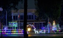 Запалиха коледните светлини в Долна Студена и Караманово