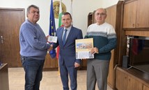 Запасните офицери отличиха Пенчо Милков с почетен плакет