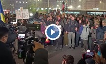 Протестиращи скандираха "Правосъдие, а не корупция" под прозорците на властта в Букурещ