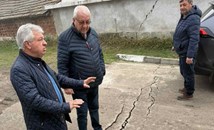Водна авария срути главната улица в село Екзарх Йосиф