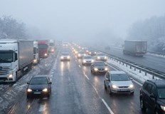 Ограничават трафика на тежкотоварни автомобили за празничните дни ремонти бавят