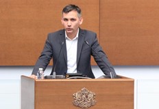 Според народния представител институциите гарантират стабилността на еврото а не