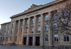 53 годишният извършител е прекарал денонощие в ареста след непристойни