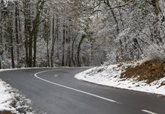 Пътищата в областта са частично заледениАгенция Пътна инфраструктура АПИ въведе