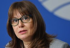 Финансови институции връщат граждани които не са техни клиенти или