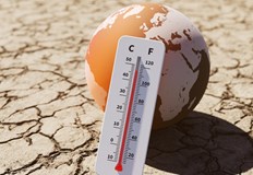 Снежната покривка намалява драстично а летните горещини поставят нови рекорди