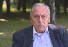 Бившият шеф на баретите Полицията предпочете да има материални щети