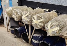 Четирима българи са задържани при опит за трафик на наркотици