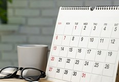 Извънреден почивен ден на 2 януари и 1984 работни часа