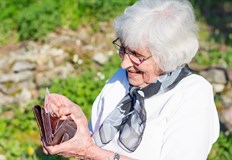 Бундестагът замрази средната пенсия на 48 от заплатата до 2031