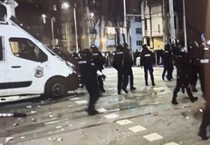 Доброволци спасяваха ранени докато полицията вдигаше рамене пред погромаМлади лекари