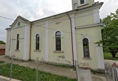 Влага и студ рушат 150 годишната църква организират благотворителен концерт тази