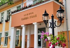 Подготовката за еврото и годишното приключване променят работното време на