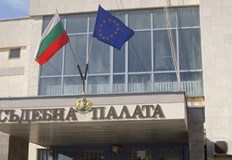 Обвиняемият е със счупена ръка след фаталния сблъсък но съдът