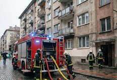 Огнеборците реагираха на над 350 сигнала за денонощие изгоря ТИР