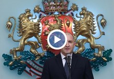 Президентът подкрепи протестите срещу правителството и определи оставката на кабинета