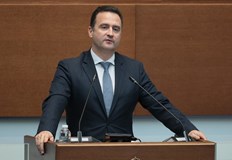 Депутати от ПП ДБ алармираха за опит за покупка на