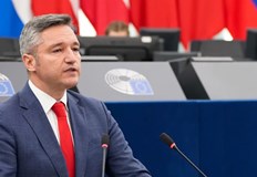 Евродепутатът предупреди за риск от блокиране на институциитеРазширяването на Европейския
