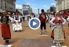 Служители оцеляват с 5000 лева годишно готвят демонстрации в СофияЧиталищата