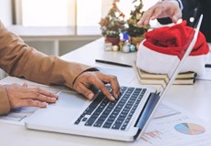 Работещите по график няма да получат увеличение за извънредните почивни