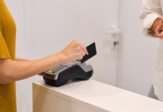 Касите за местни данъци и такси ще работят за последно