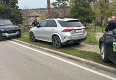 Луксозният автомобил модел 2022 година е бил с фалшиви нидерландски