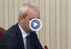 Лидерът на Възраждане настоява за отлагане на еврото и свикване