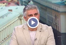 Градусът на маниакалност в политиката расте застрашително предупреди психологътИстинската битка