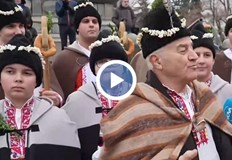 Участници от Средна кула и Николово пресъздадоха обичаите за Бъдни