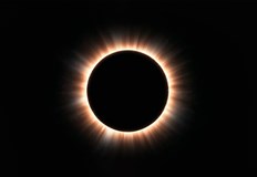 Българите ще наблюдават частично закриване на слънчевия диск през месец