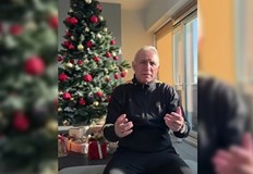 Легендата на българския футбол посреща Рождество Христово със семейството си