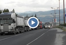Ограничават движението на тежкотоварни автомобили в пиковите часове около КоледаМВР