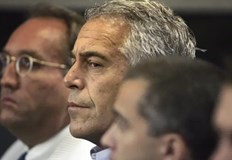 Решението засяга показанията пред голямото жури във ФлоридаФедерален съдия във