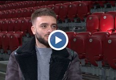 Певецът сподели че се е налагало да живее в мизерни