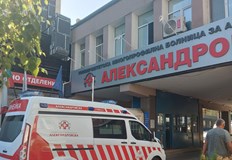 Военен самолет Спартан транспортира медицинските екипи за експлантациятаДвама тежко болни