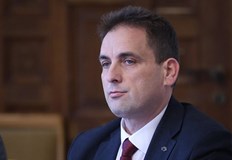 Севим Али настоя за експертен съвет който да гарантира честния