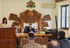 Общинският съвет отличи Йорданка Христова и още 11 личности със