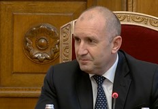 Деница Сачева Бойко Борисов знае кога е време за мъже